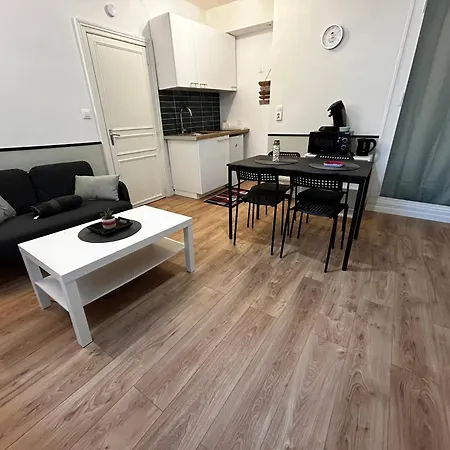 La Preize Station - Theatre De Champagne - Wifi Apartment *